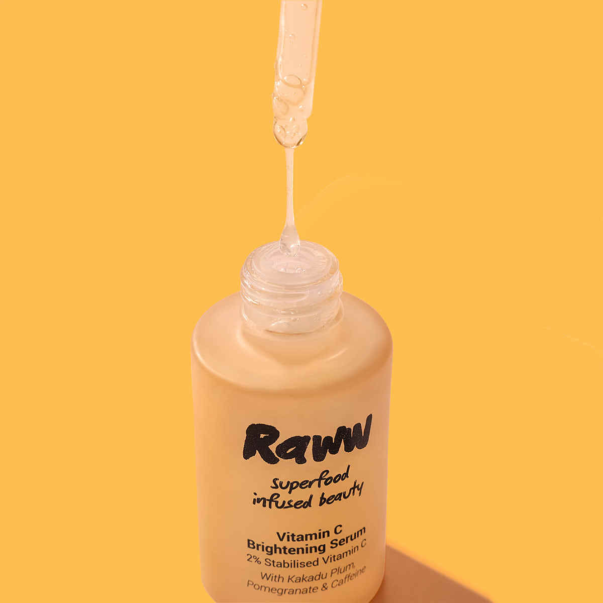 Vitamin C Brightening Serum | RAWW Cosmetics | Lifestyle 03