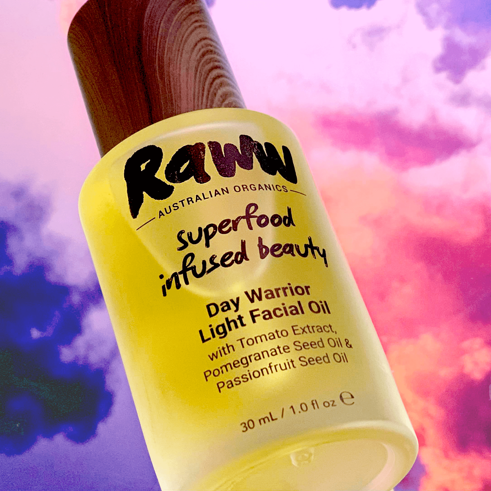 Day Warrior Light Facial Oil | RAWW Cosmetics | Lifestyle 02